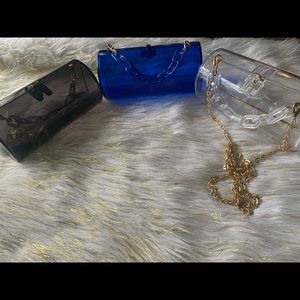 Clear Round Crossbags w/ Gold Chain